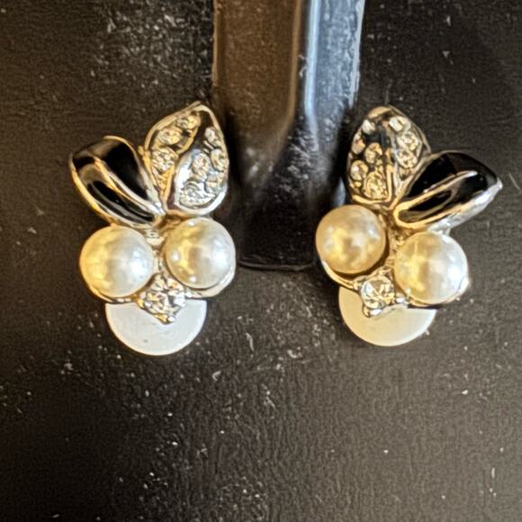 VTG Clip On Earrings Faux Pearl Rhinestones Silver Tone Formal Wedding Dressy - Picture 5 of 8